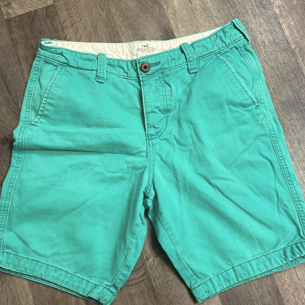 Men’s Hollister shorts
